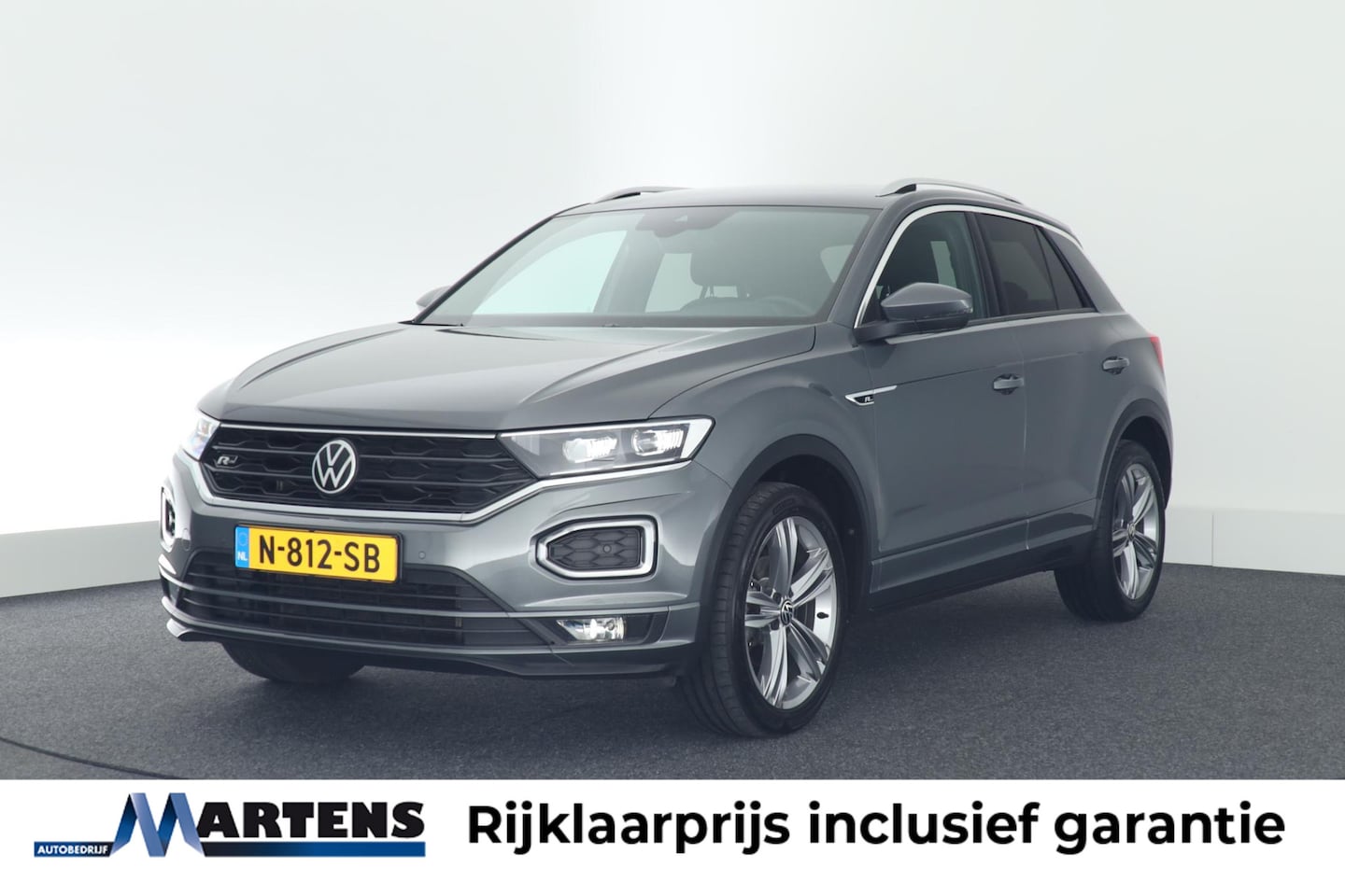 Volkswagen T-Roc - 1.5 TSI 150pk DSG R-Line Sport Led Camera Virtual Cockpit Navigatie - AutoWereld.nl