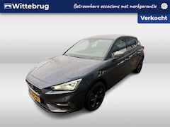 SEAT Leon - 1.4 TSI eHybrid PHEV FR / Navigatie / Camera / Parkeersensoren V+A / Memory seats / Lichtm