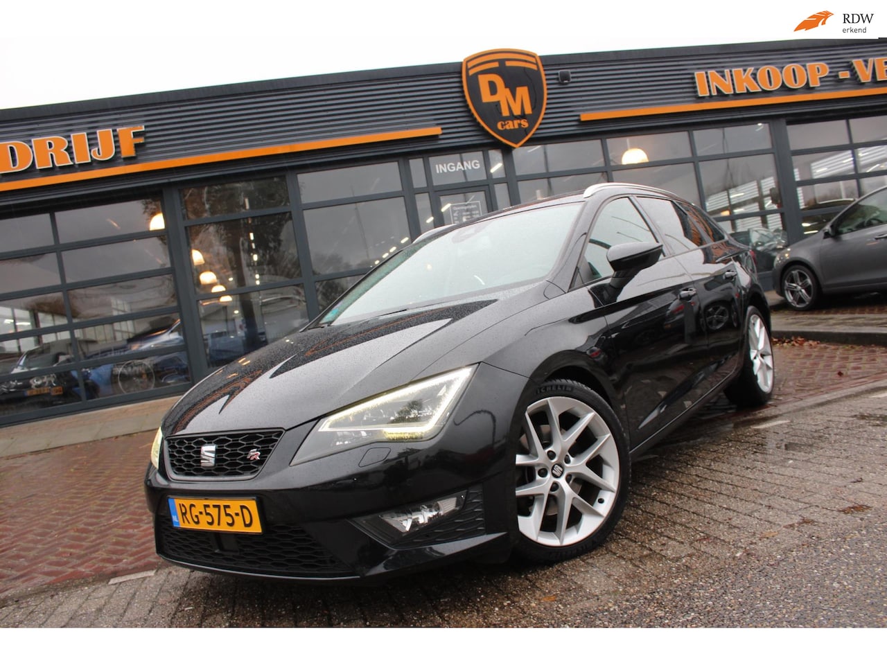SEAT Leon ST - 1.8 TSI FR | Pano | Adaptive Cruise | Alcantara | Led | - AutoWereld.nl