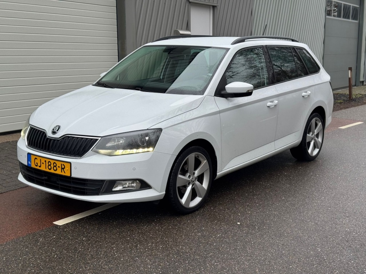 Skoda Fabia - 1.2 TSI Greentech Style 1.2 TSI 66kW Greentech Style - AutoWereld.nl