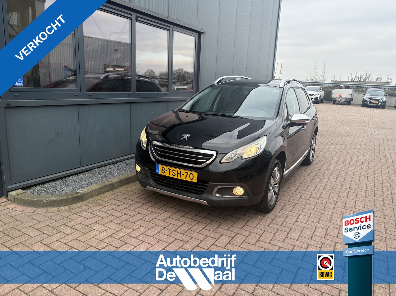 Peugeot 2008 - 1.2 VTi Allure Pack Premium Plus PANORAMADAK/NAVI/CLIMA/CRUISE/PDC/2E EIGENAAR! - AutoWereld.nl