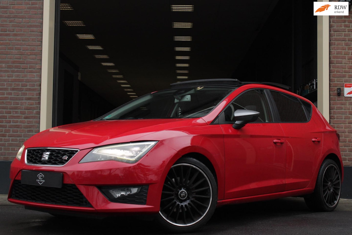 SEAT Leon - 1.4 TSI FR |Pano|18”|Lane|Led|DCC|PDC| - AutoWereld.nl