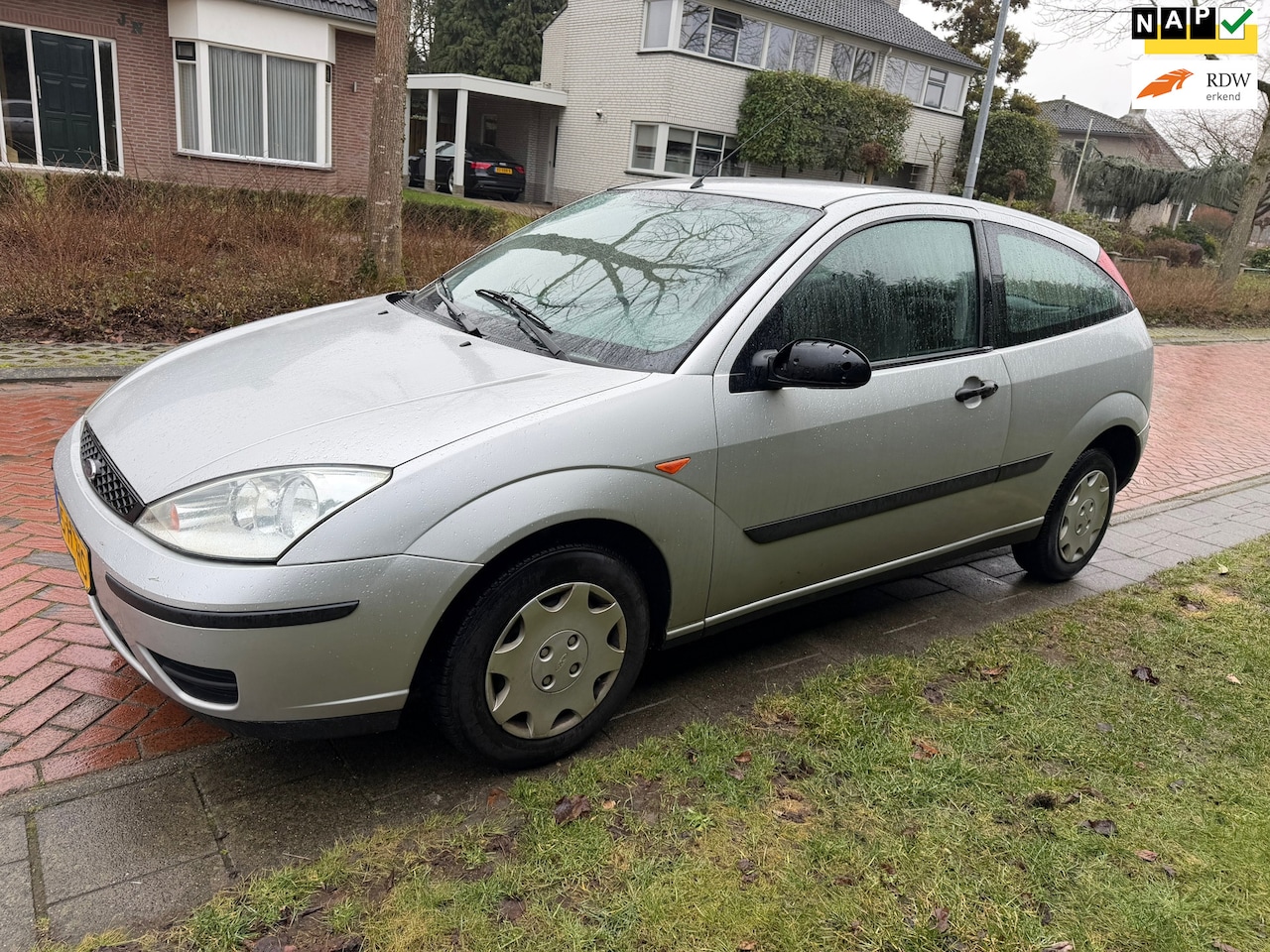 Ford Focus - 1.4-16V, 3-deurs, Airco, APK 03-02-2027. - AutoWereld.nl