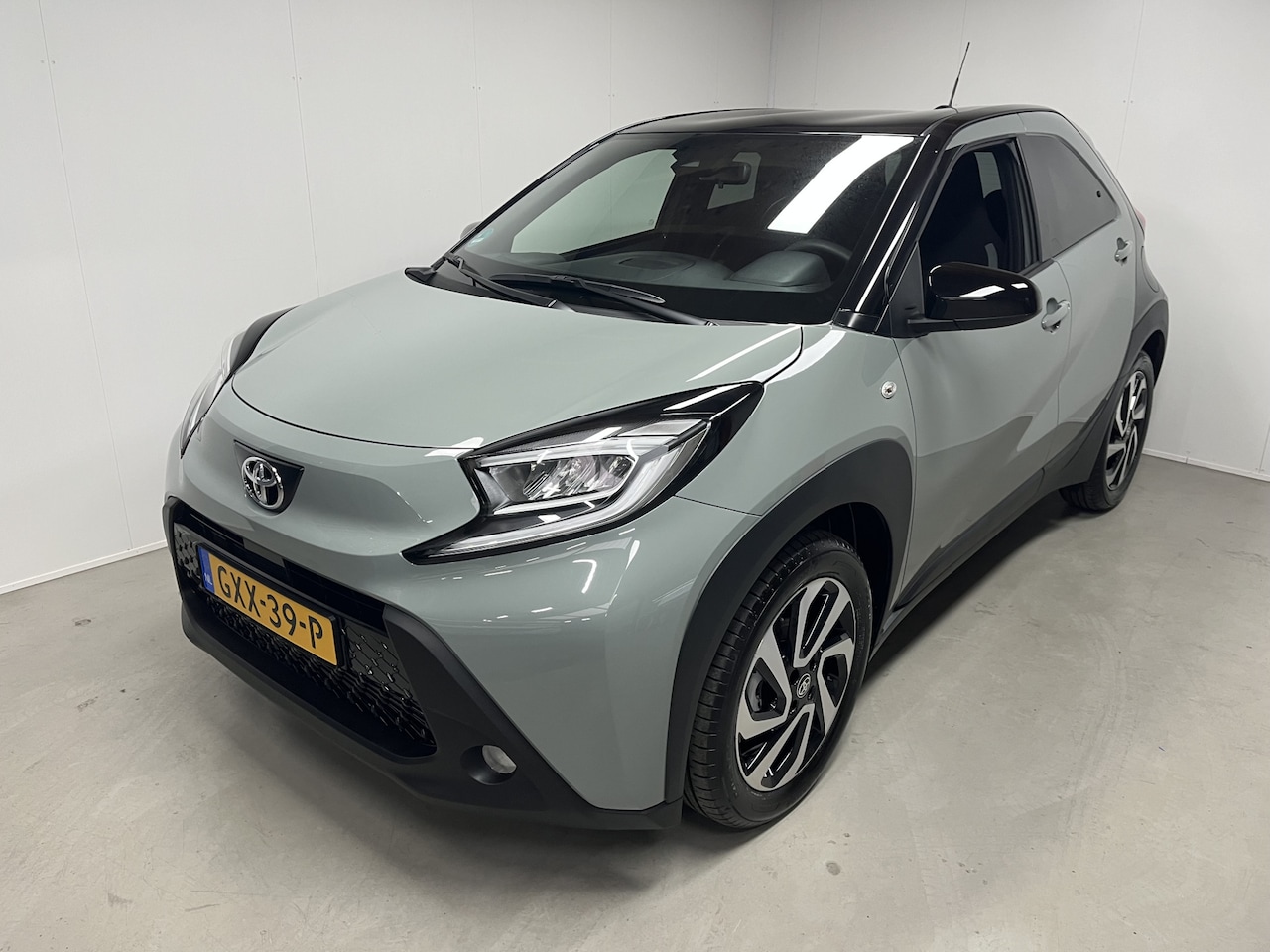 Toyota Aygo X - 1.0 VVT-i MT Pulse Camera Apple Carplay NAP incl BTW - AutoWereld.nl