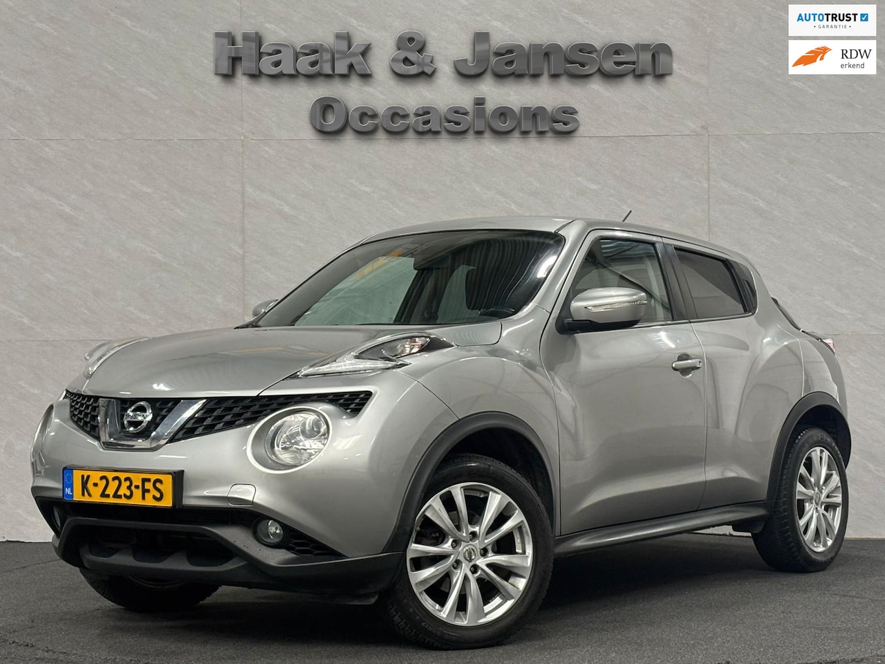 Nissan Juke - 1.6 Connect Edition Automaat Navi Clima - AutoWereld.nl