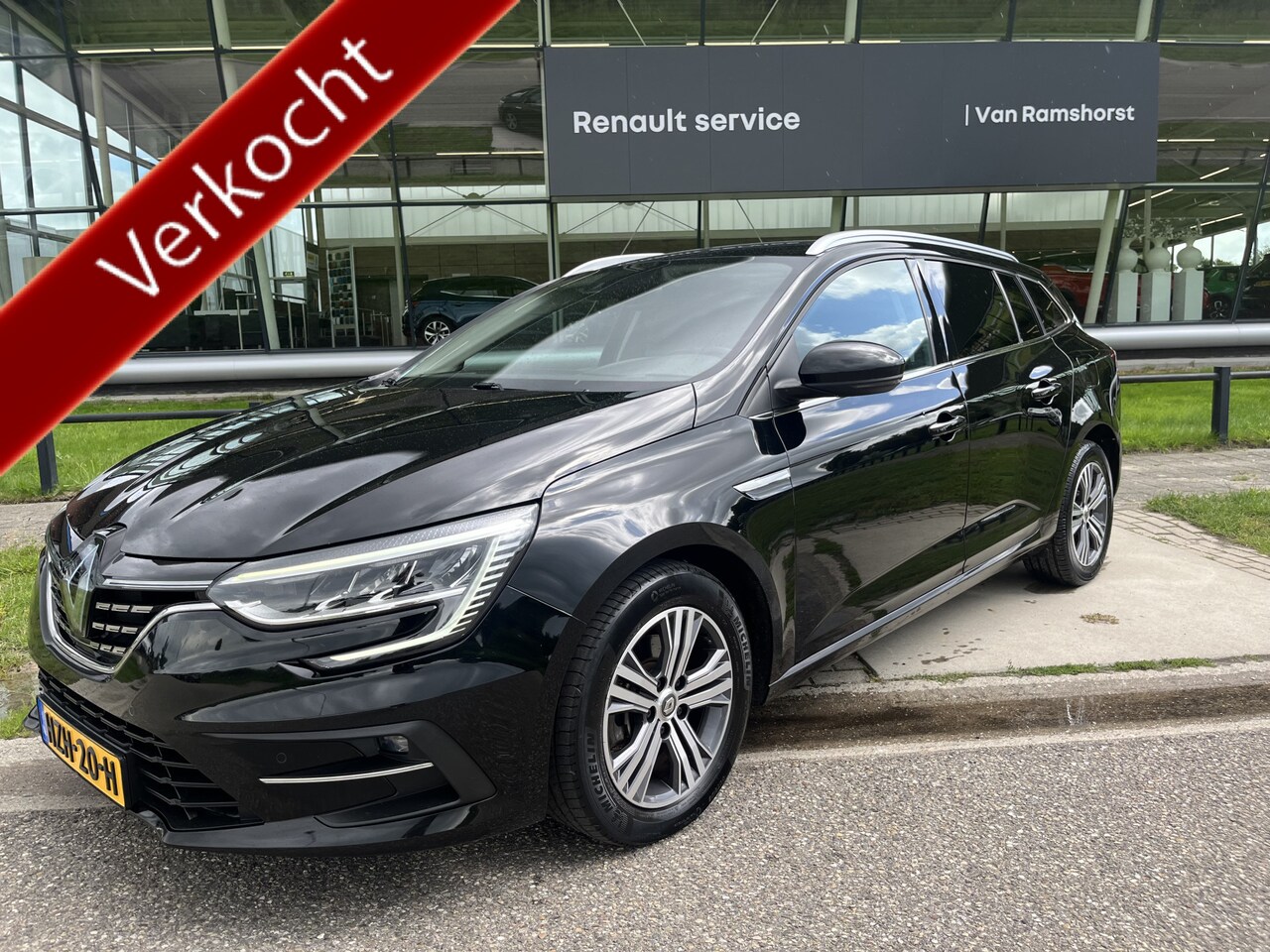 Renault Mégane E-Tech - Estate 1.6 Plug-In Hybrid 160 Intens / Automaat / Apple Carplay - Android Auto / Keyless / - AutoWereld.nl