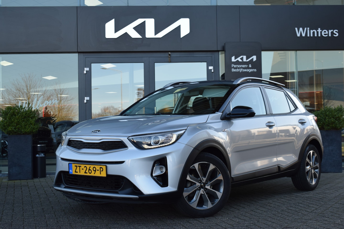 Kia Stonic - 1.0 T-GDi DynamicLine | Navigatie | Camera | Cruise Control | PDC I Tot 10 jr.Garantie - AutoWereld.nl