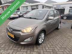 Hyundai i20 - 1.2i i-Deal