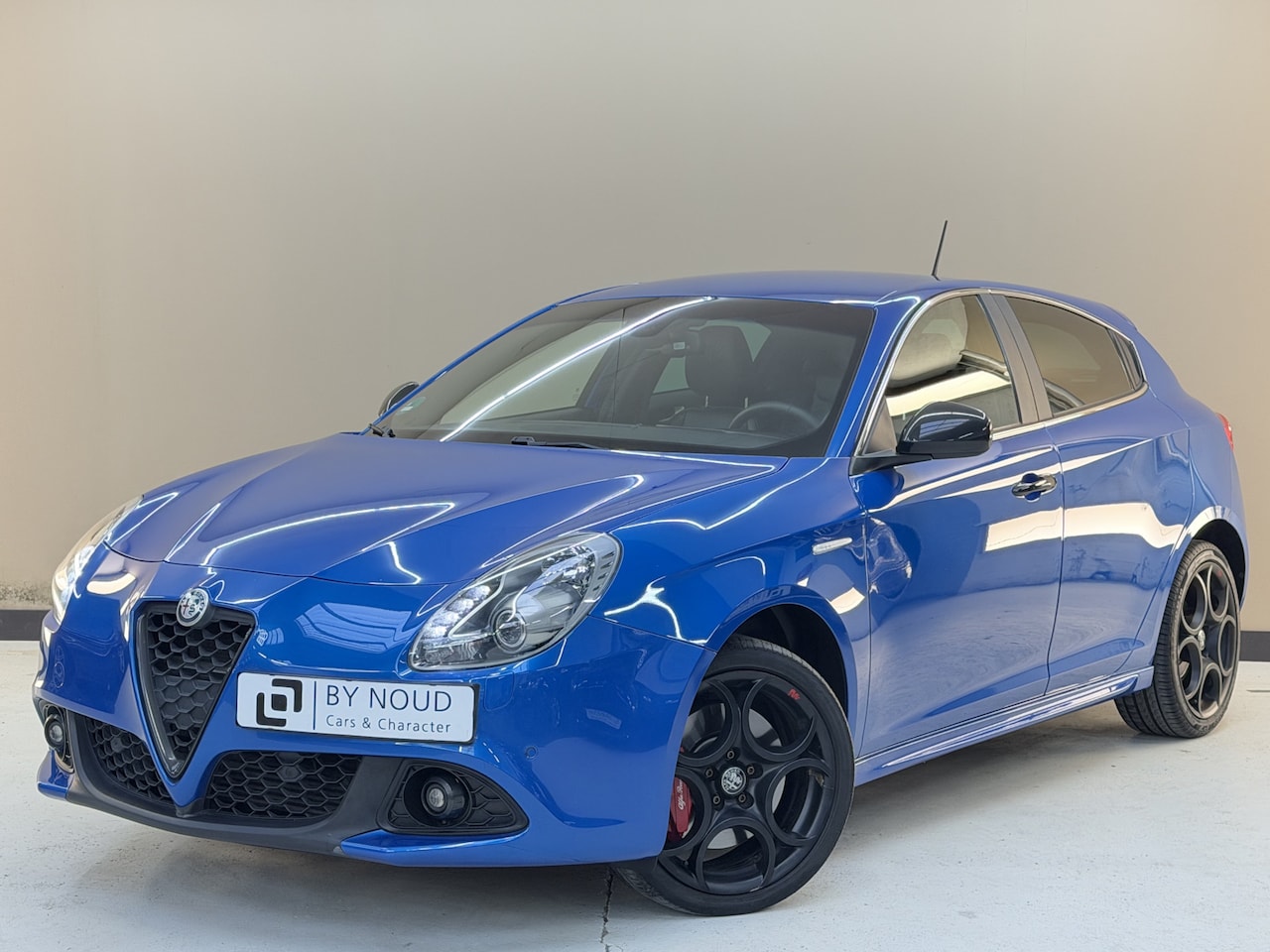 Alfa Romeo Giulietta - 1.4 Turbo Super, 120Pk, 2018, 2de eigenaar, Volledig leder, Memory stoelen, Navigatie, Xen - AutoWereld.nl