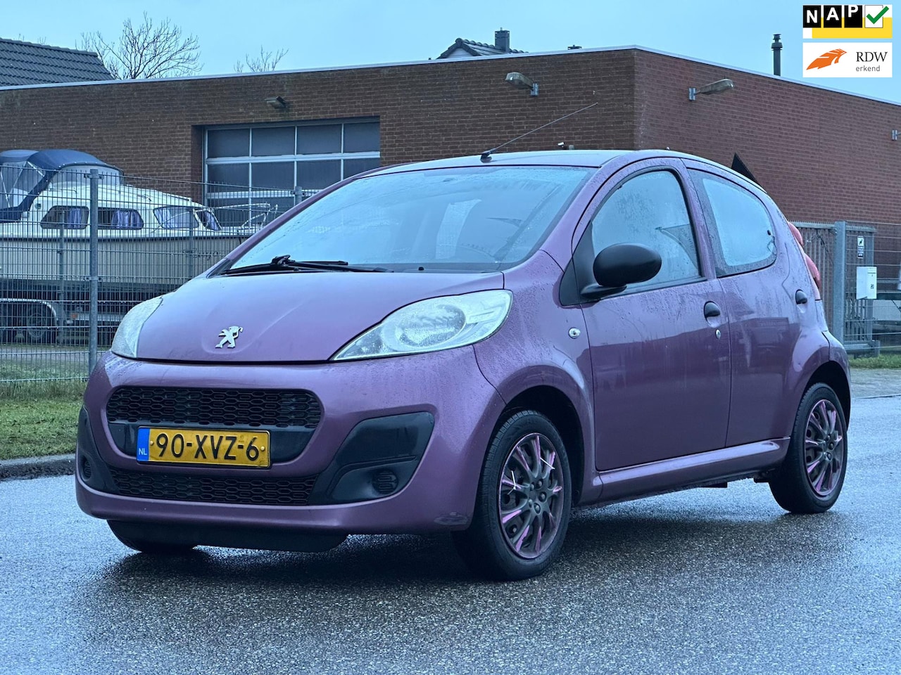 Peugeot 107 - 1.0 Access Accent 5DR*Airco*Apple/Carplay*Navigatie*NAP*Elektrische ramen* - AutoWereld.nl
