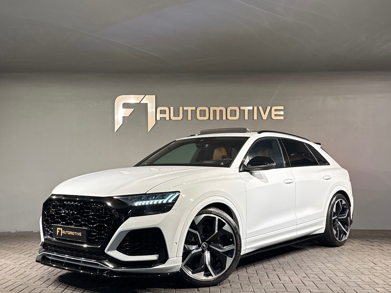 Audi RSQ8 - 4.0 TFSI quattro Pano|Ceramic|B&O 3D|HuD|Trekhaak - AutoWereld.nl