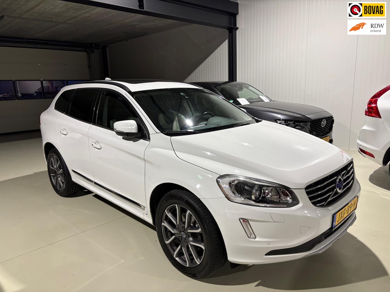 Volvo XC60 - 2.0 T5 FWD Summum 2.0 T5 FWD Summum - AutoWereld.nl