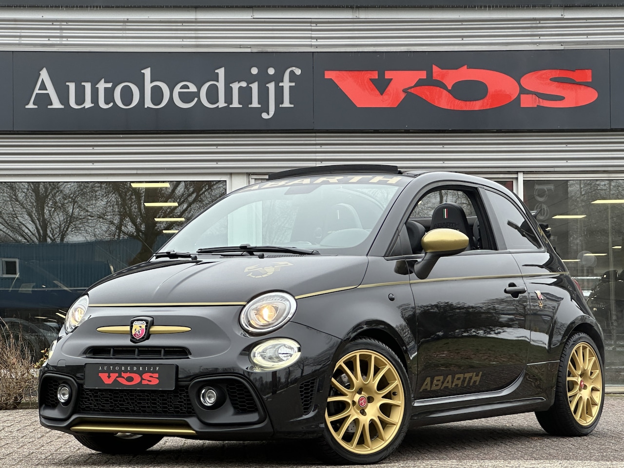 Fiat 500 Abarth - C ScorpioneOro | one of 2000 | Akrapovic | NL auto - AutoWereld.nl