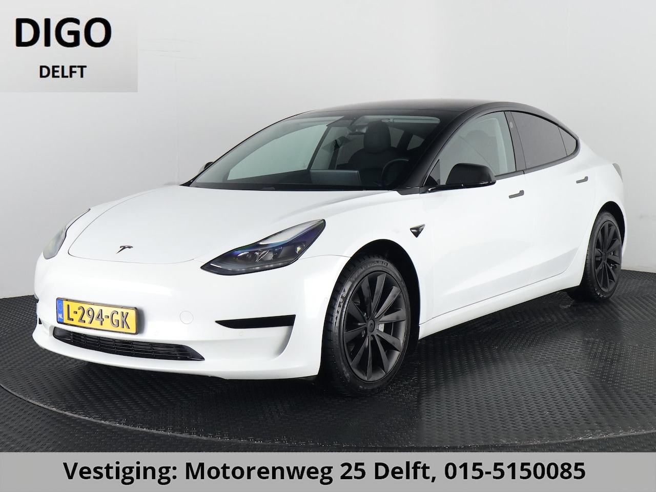 Tesla Model 3 - RWD 60KWH 1e EIG SOD ACCU 89% GARANTIE 2031 BI-TONE BODY. DODEHOEK CAMERA . PARKEERSENSORE - AutoWereld.nl
