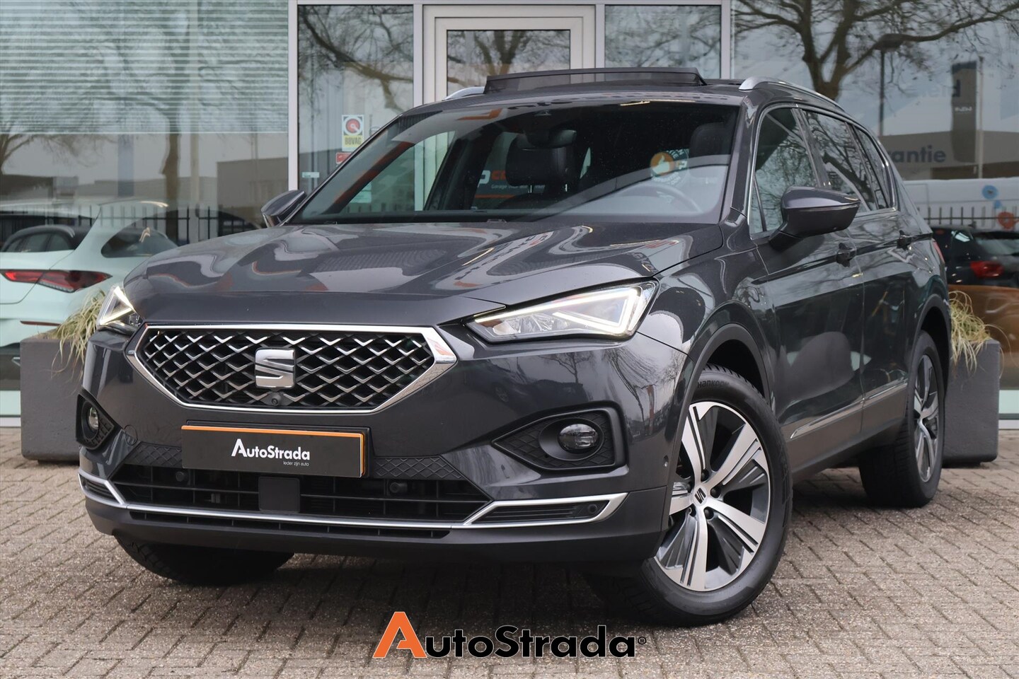 SEAT Tarraco - 1.5 Business Intens TSI 150pk | Keyless | Pano | Virtual | 360 Camera | Dodehoek | Stoelve - AutoWereld.nl