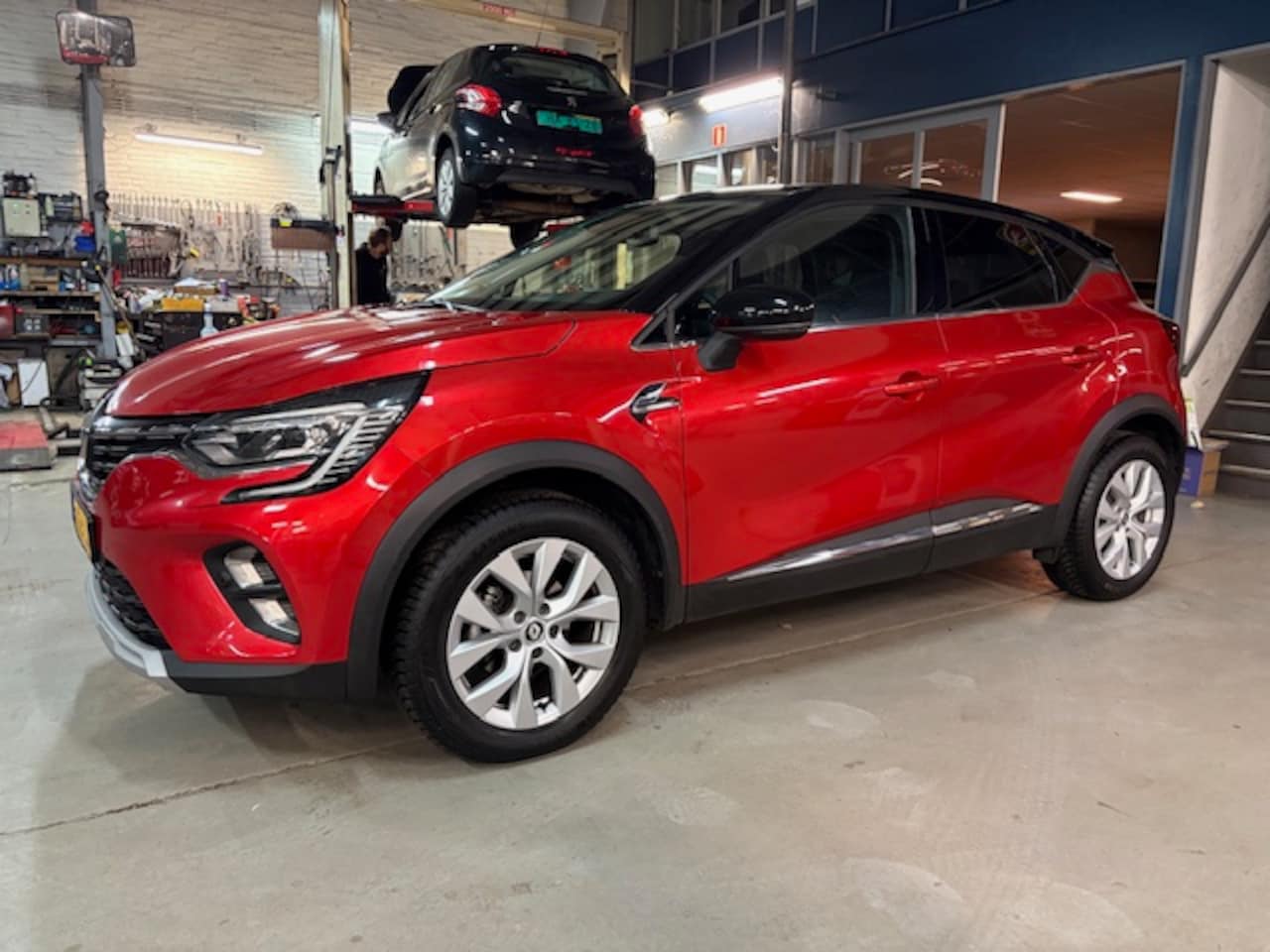 Renault Captur - TCe 90pk GPF Intens | Two Tone lak | Apple carplay / Android auto | Navigatie | Camera | C - AutoWereld.nl