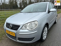 Volkswagen Polo - 1.4-16V Optive pas 93.500km airco zeer mooi