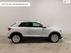 Volkswagen T-Roc - 1.5 TSI Style BTW 21% Pano Camera Navi Clima