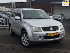 Suzuki Grand Vitara - 2.0 JLX | Grijs kenteken | 4x4 | Automaat | Trekhaak | Climate control |