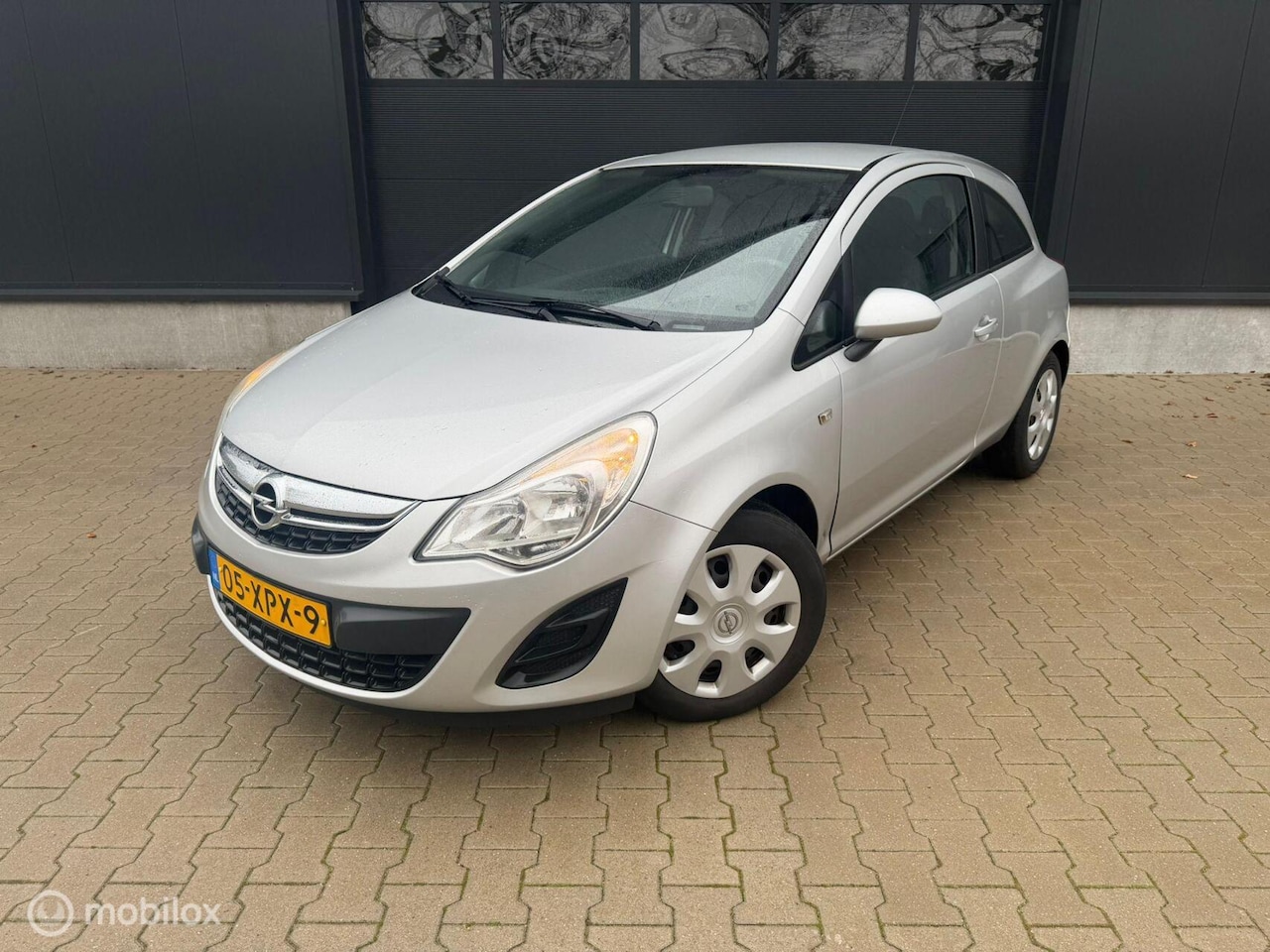 Opel Corsa - 1.2-16V Edition Airco Cruise Contr APK NW Trekh. - AutoWereld.nl