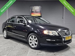 Volkswagen Passat - 2.0 FSI 2006 Comfortline|CARPLAY|TREKHAAK