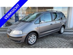 Volkswagen Sharan - 2.0 Trendline Trekhaak Airco 7persoon