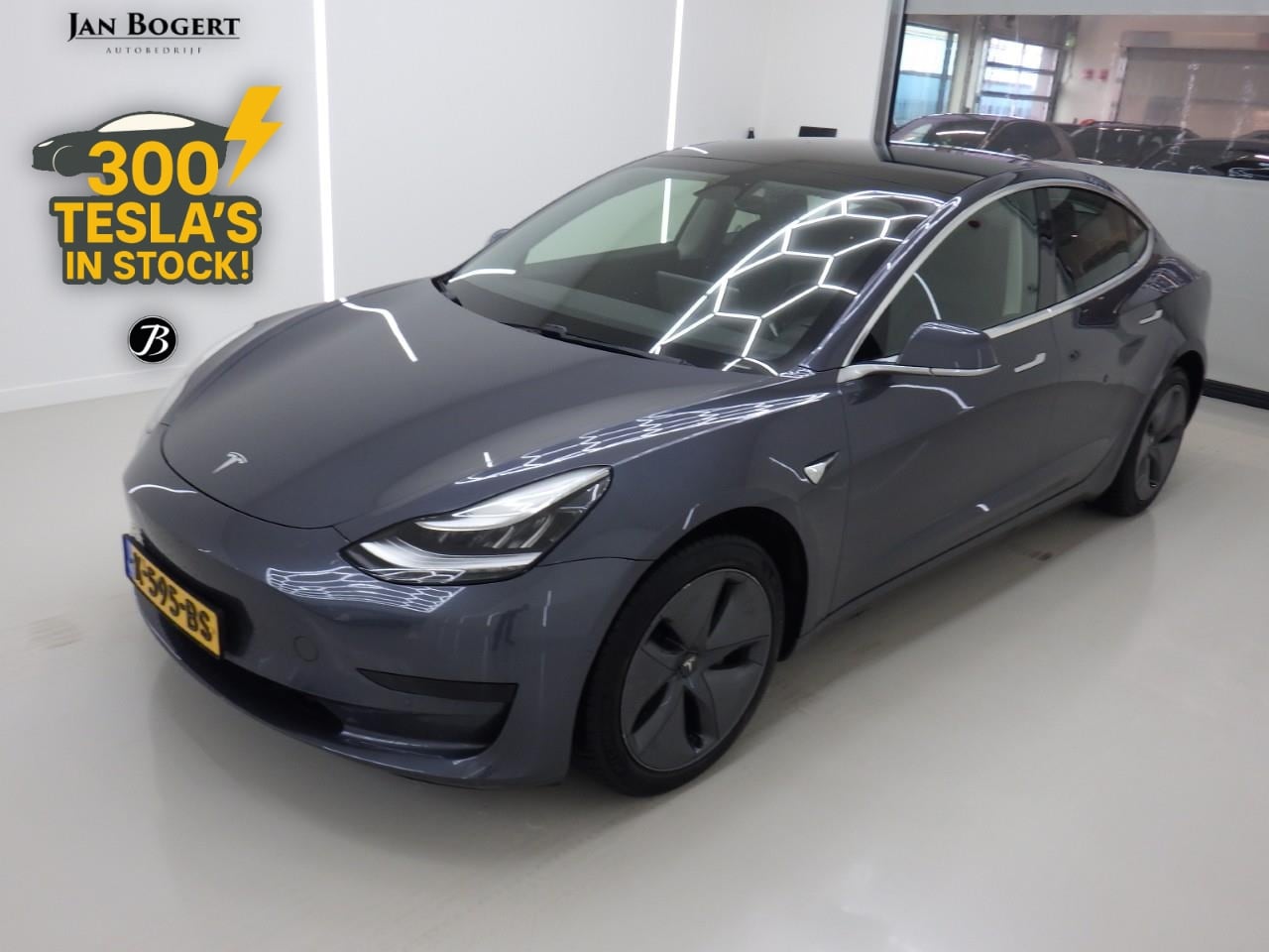 Tesla Model 3 - Standard RWD Plus 93% SoH [ LFP-ACCU+AUTOPILOT+60 kWh+PREMIUM AUDIO ] - AutoWereld.nl