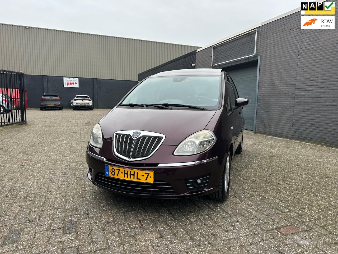 Lancia Musa - 1.4-16V Platino Clima Cruise Pano LM-Wielen APK NAP. - AutoWereld.nl