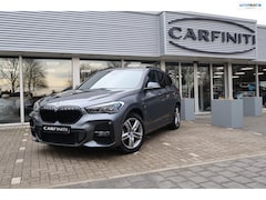BMW X1 - XDrive25e M-Sport Automaat 220 Pk / Nav / Climate / Cruise / Led / Lichtmetaal