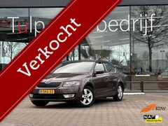 Skoda Octavia - 1.4 TSI Greentech Elegance Dealerondh Automaat
