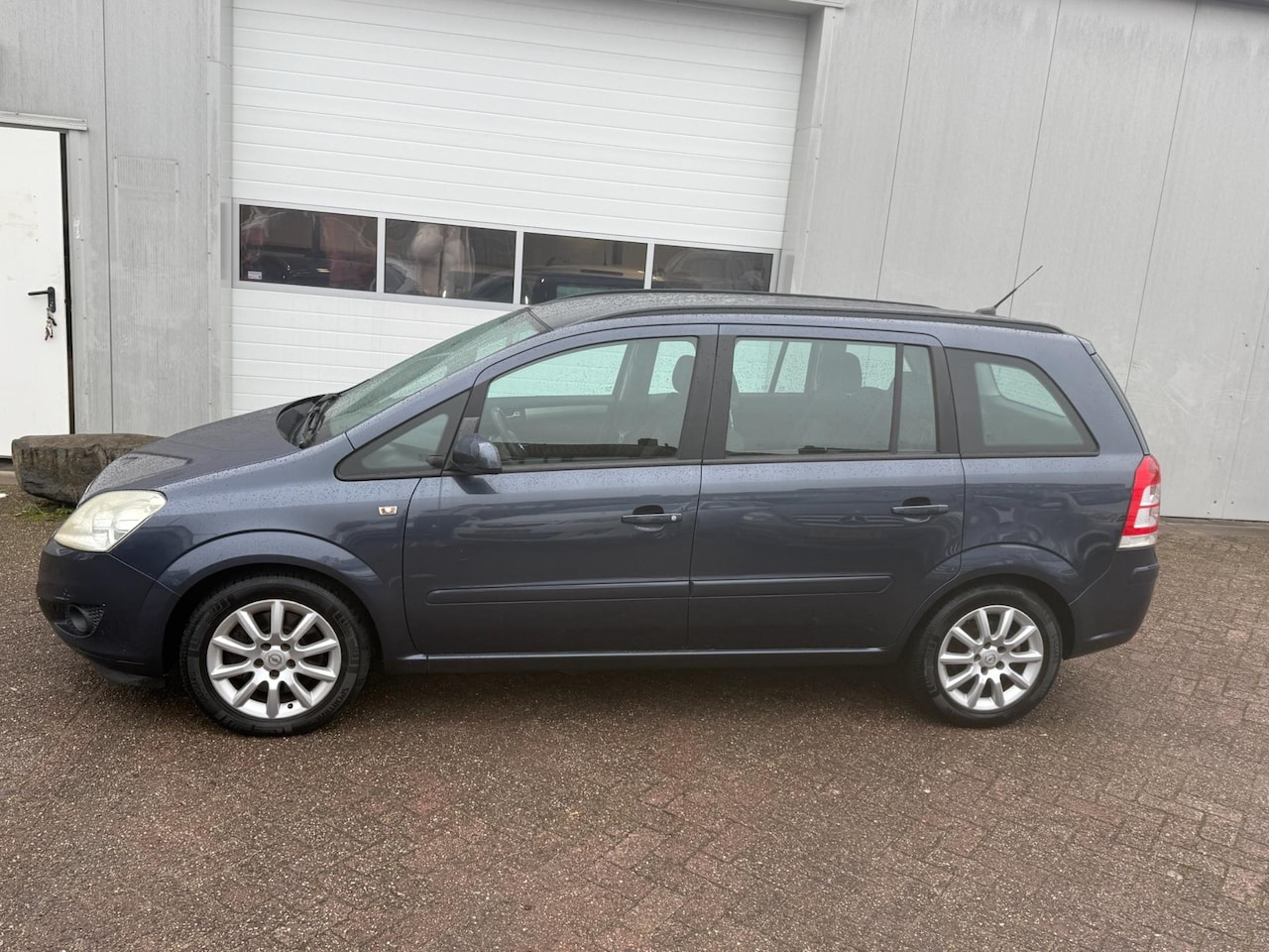 Opel Zafira - 2.2 Temptation 7 PERSOONS! - AutoWereld.nl