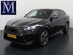 BMW iX2 - eDrive20 67 kWh SOH 100% | M SPORT | ORIG NL AUTO | 1E EIG. | TOPSTAAT | 100% ONGEVAL VERL