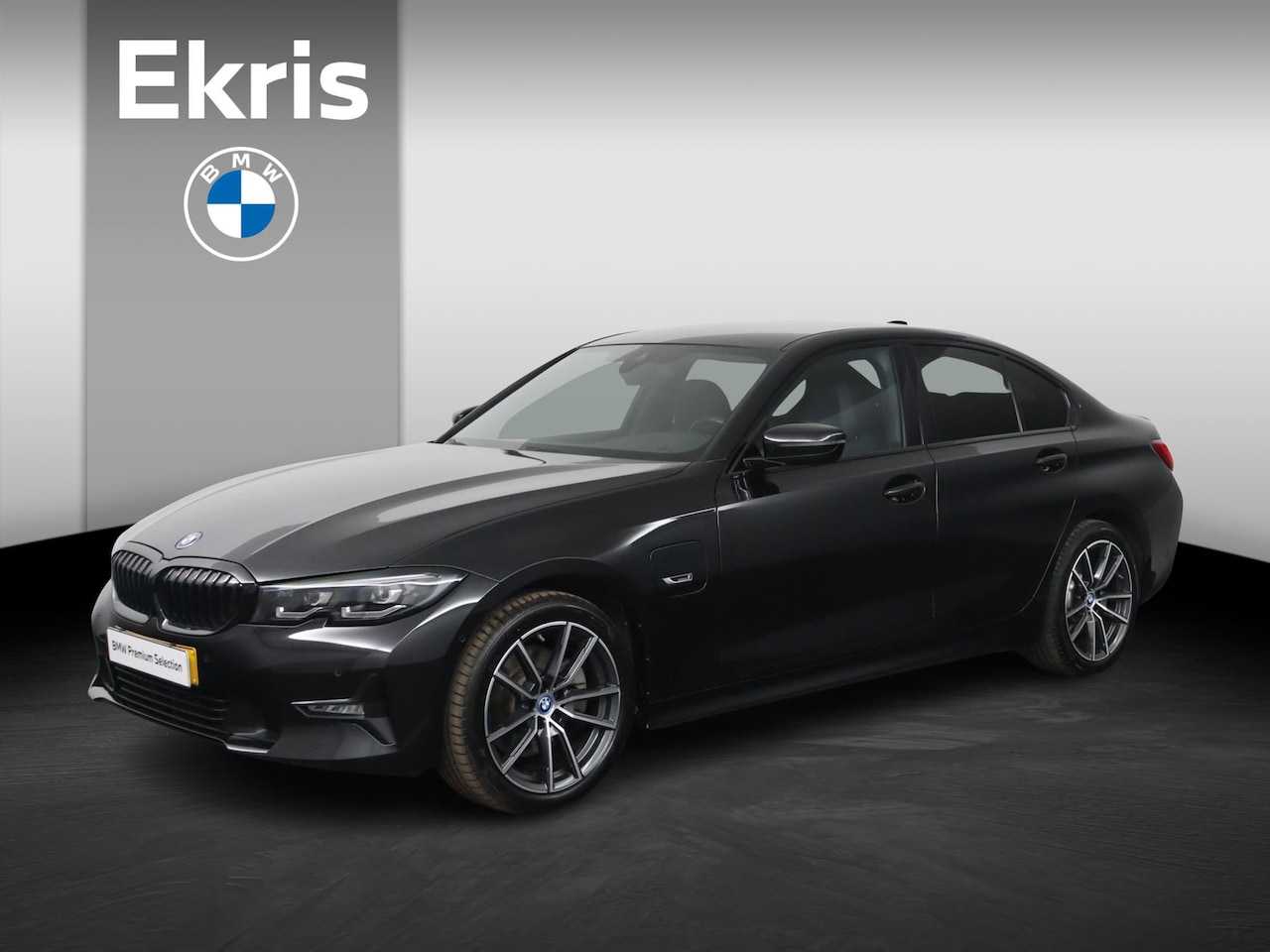 BMW 3-serie - 320e Business Edition Plus | M Sportstuur | M Shadow Line | M Hemelbekleding Anthrazit | S - AutoWereld.nl