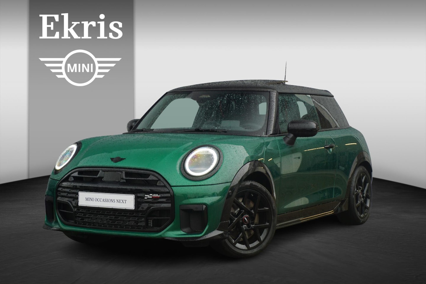 MINI Cooper - 3-Deurs C / John Cooper Works Uitvoering / Pakket M / 17'' LM Velgen / - AutoWereld.nl
