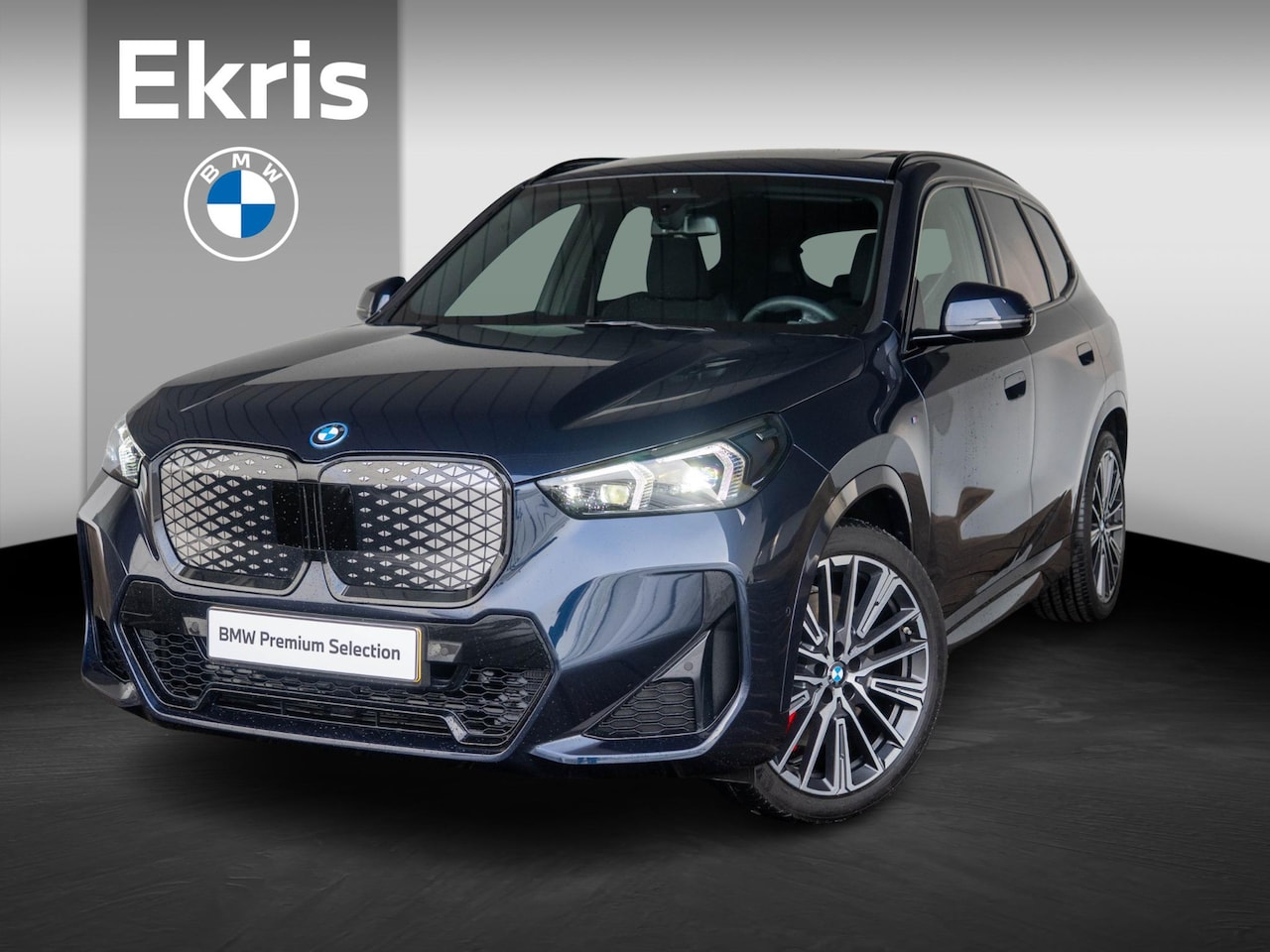 BMW iX1 - eDrive20 | M Sportpakket Pro | Travel Pack | Comfort Access | Harman-Kardon | Achteruitrij - AutoWereld.nl