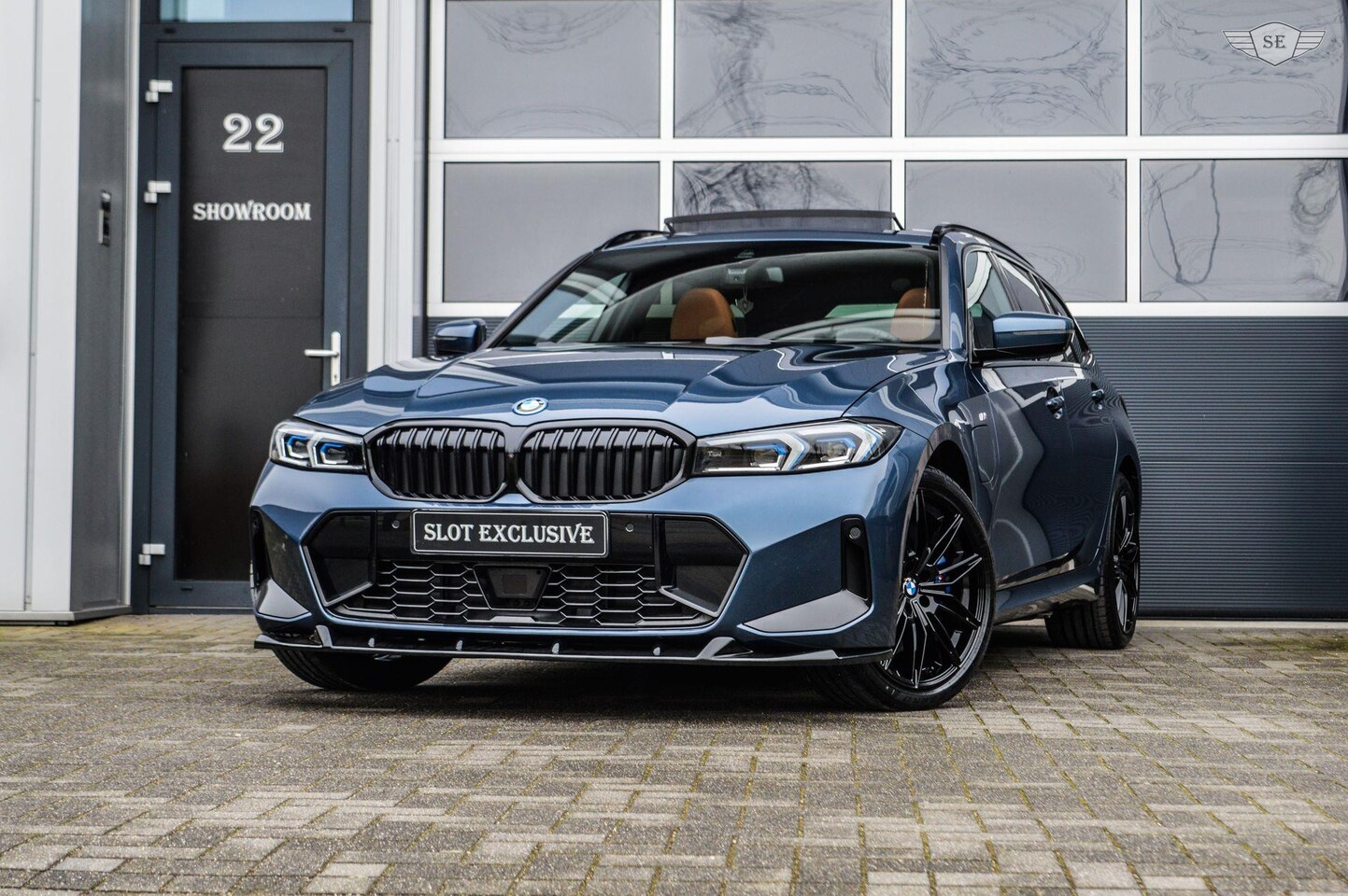 BMW 3-serie Touring - 330e |XDRIVE|HIGH EXECUTIVE|PANO|HUD|MEMORY - AutoWereld.nl