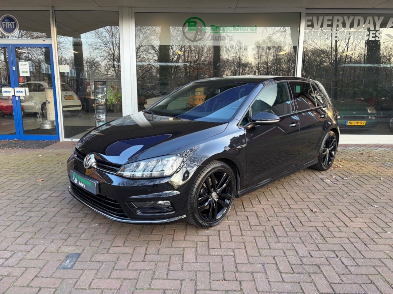 Volkswagen Golf - 1.4 TSI R Line - AutoWereld.nl