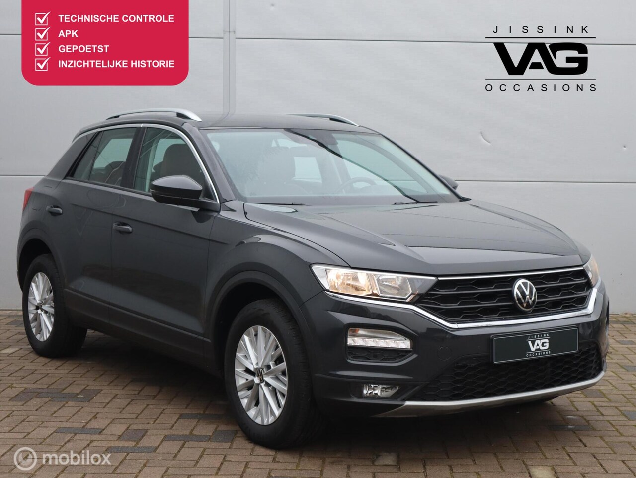 Volkswagen T-Roc - 1.0 TSI Leer Camera CarPlay PDC Parkeersensoren - AutoWereld.nl