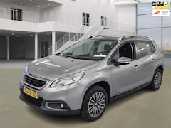 Peugeot 2008 - 1.2 VTi Active navi psensor cruise airco 2xsleutels boekjes