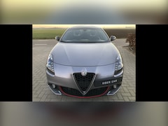 Alfa Romeo Giulietta - 1.750 Turbo Veloce 40.866 KM Bose - Sportstoelen - Xenon
