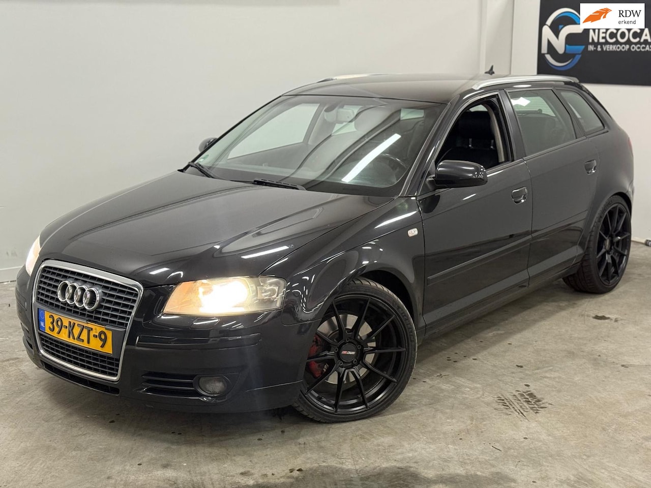 Audi A3 Sportback - 2.0 TFSI Ambition / AUTOMAAT / NAVI-MULTIEMEDIA / 300+ PK,s - AutoWereld.nl