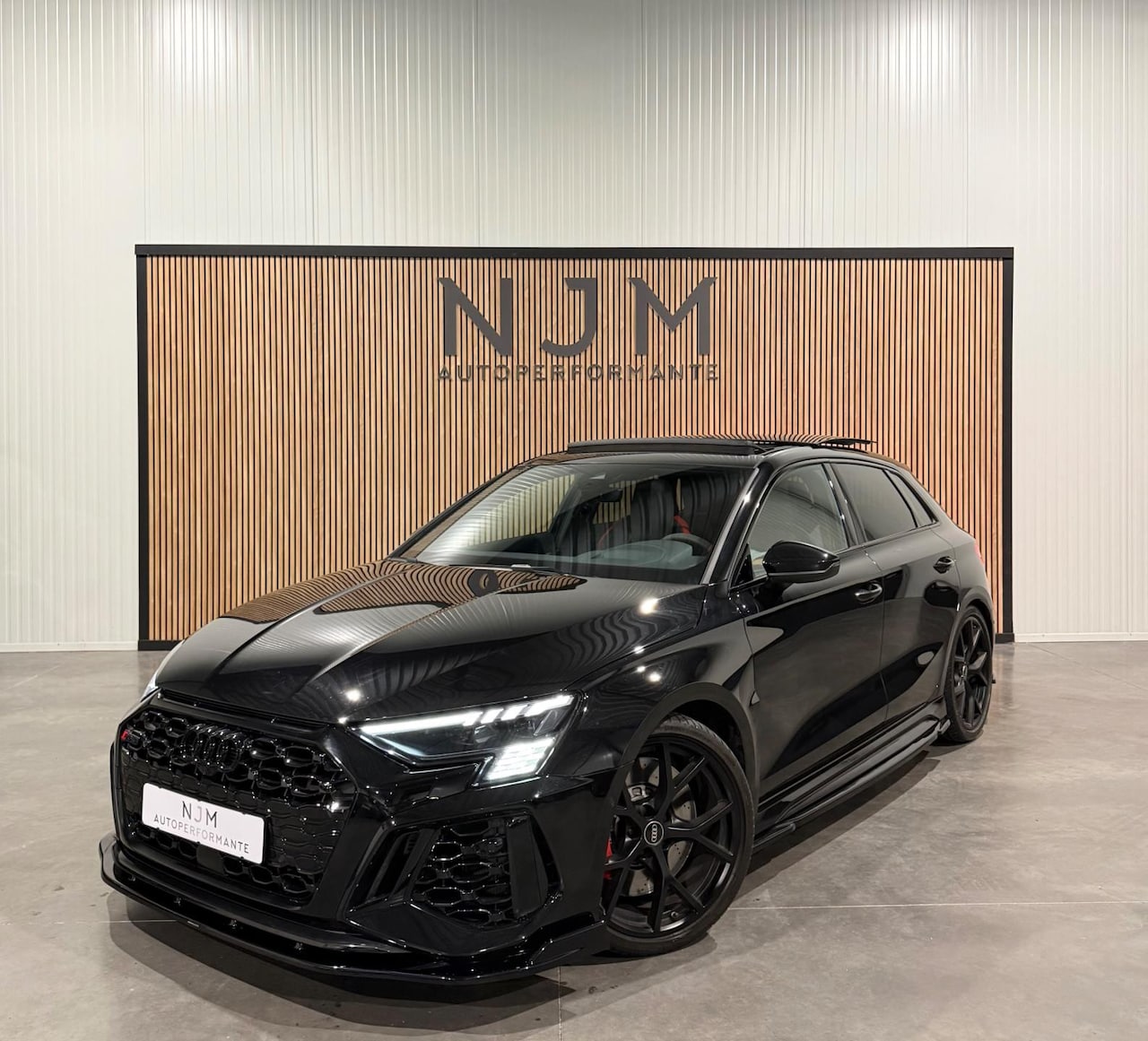 Audi RS3 - Sportback 2.5 TFSI quattro|Pano|B&O|HuD|Memory - AutoWereld.nl