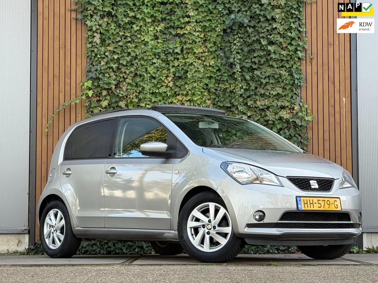 SEAT Mii - 1.0 Sport Connect|PANORAMADAK|NAVIGATIE|CRUSE|SEAT SOUND - AutoWereld.nl
