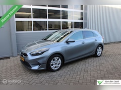 Kia Cee'd - Ceed 1.0 T-GDi DynamicPlusLine NL Auto | Stoel en stuurverwarming | Half Leer | Keyless en