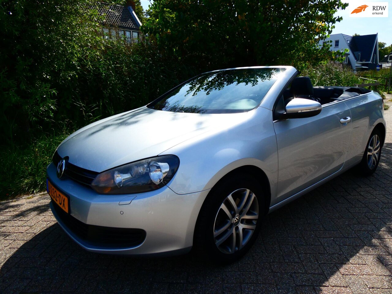 Volkswagen Golf Cabriolet - 1.2 TSI 102pk Clima Cruise Trekhaak PDC 2e eig. - AutoWereld.nl