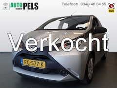 Toyota Aygo - 1.0 VVT-i x-fun Airco, Elek ramen, Centrale vergrendeling op sleutel, Led verlichting, Blu