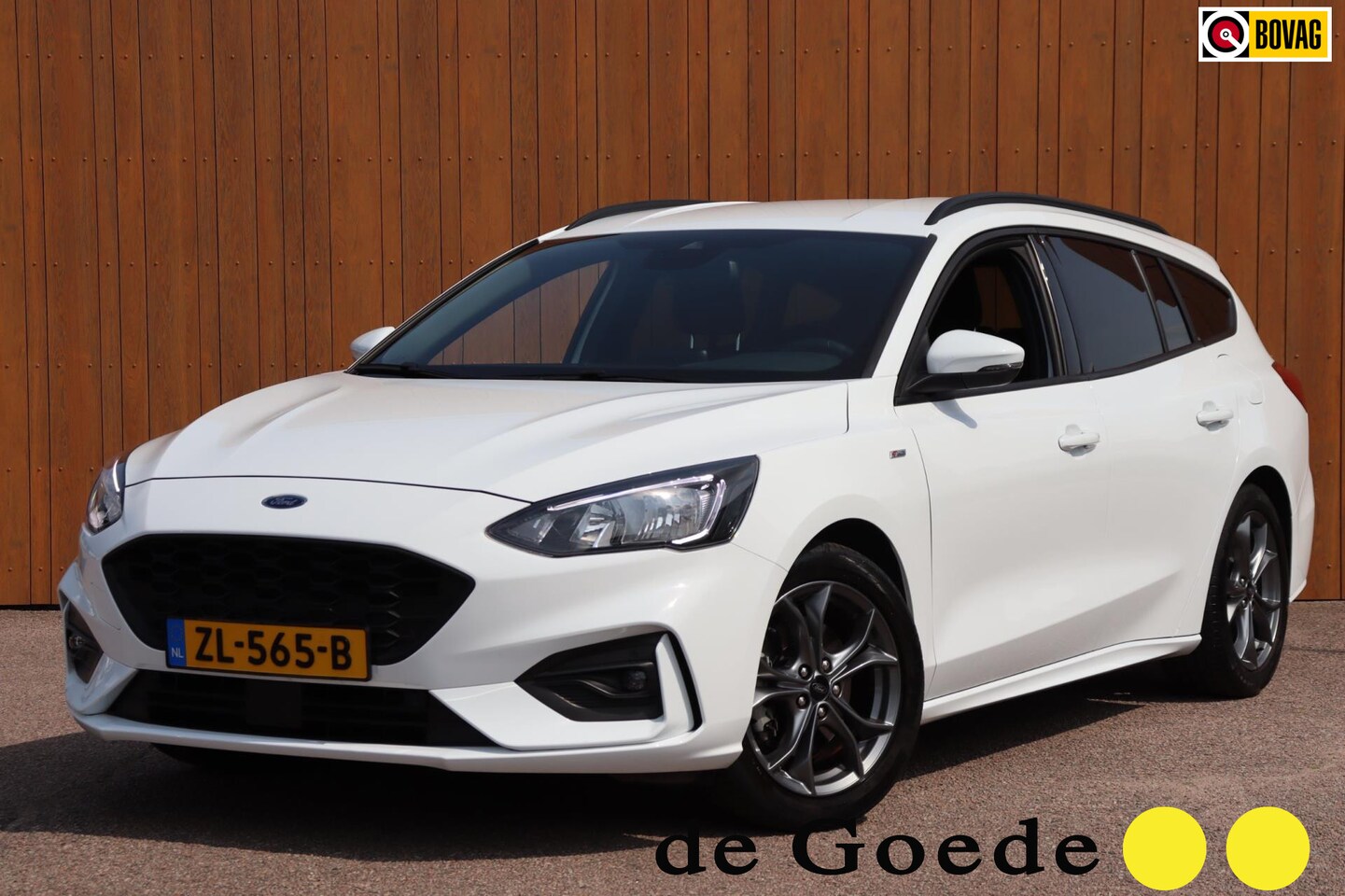 Ford Focus Wagon - 1.0 EcoBoost ST Line Bus org. NL camera - AutoWereld.nl