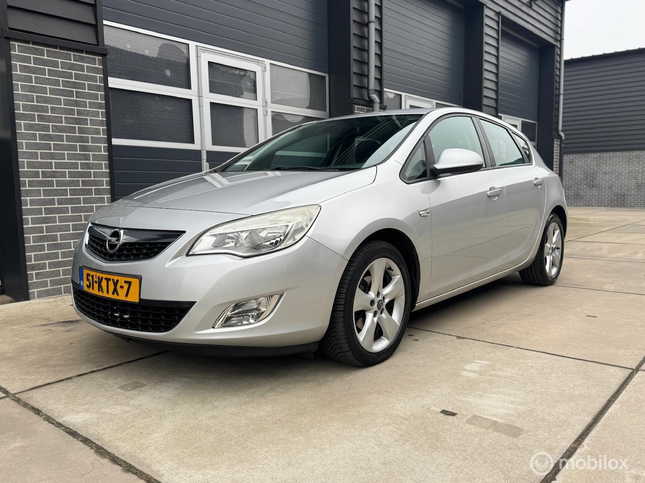 Opel Astra - 1.6 Sport APK NAP Airco Onderhoudsb. Elec. Rm. - AutoWereld.nl