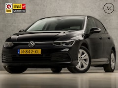 Volkswagen Golf - 1.0 TSI Life Sport Automaat (APPLE CARPLAY, GROOT NAVI, STUUR/STOELVERWARMING, MEMORY SEAT