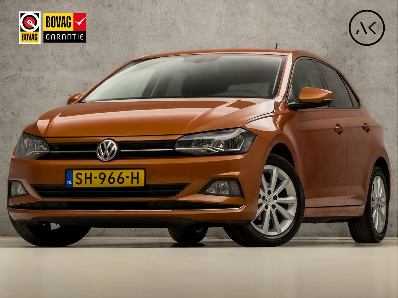 Volkswagen Polo - 1.0 TSI Sportline (APPLE CARPLAY, CLIMATE, PARKEERSENSOREN, SPORTSTOELEN, GETINT GLAS, LM - AutoWereld.nl